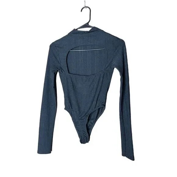 Boohoo Mock Neck Long‎ Sleeve Ribbed Bodysuit Size 2 - Picture 5 of 8